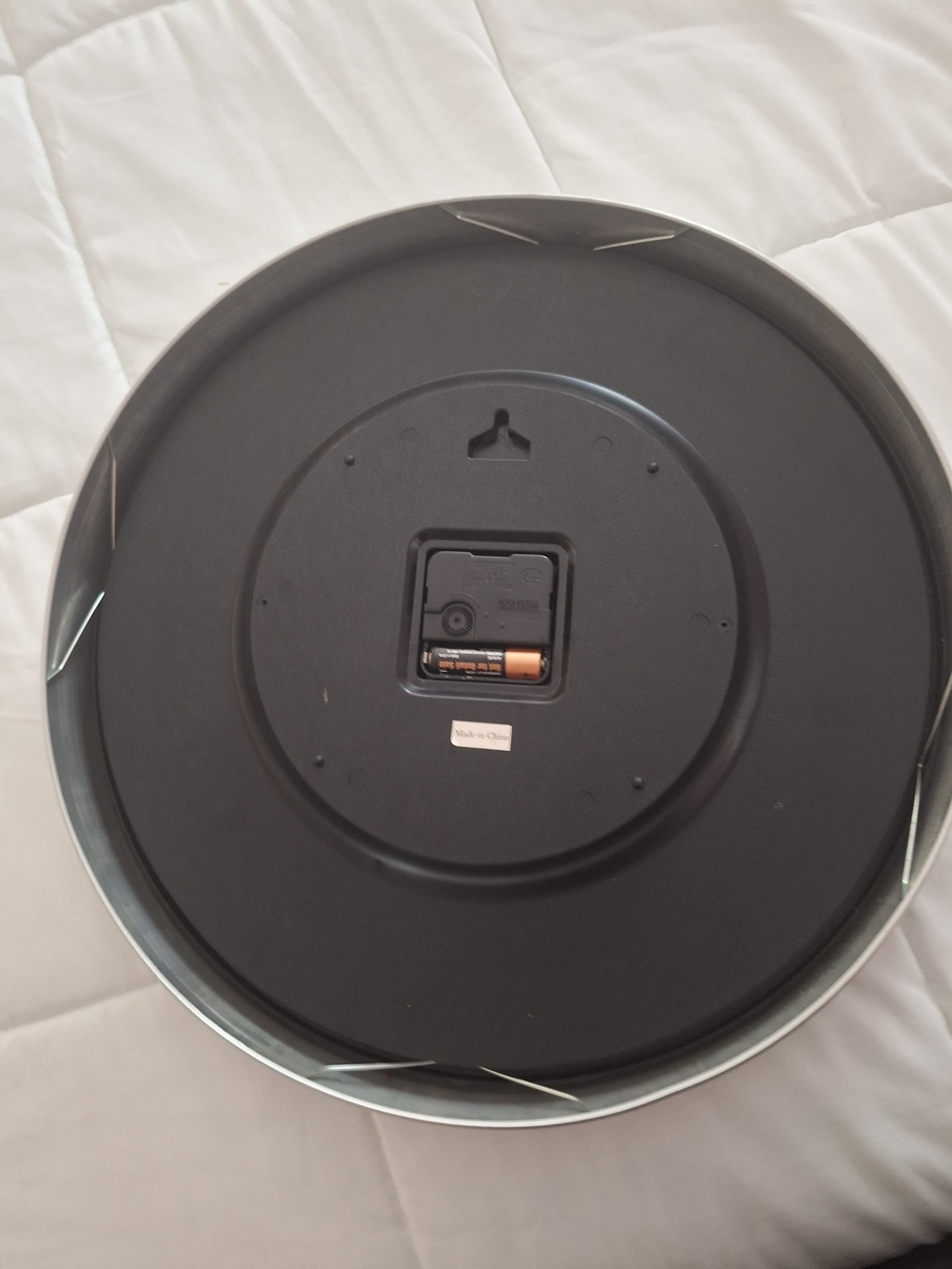 Modern Black & Silver Wall Clock - Picture 3 of 6